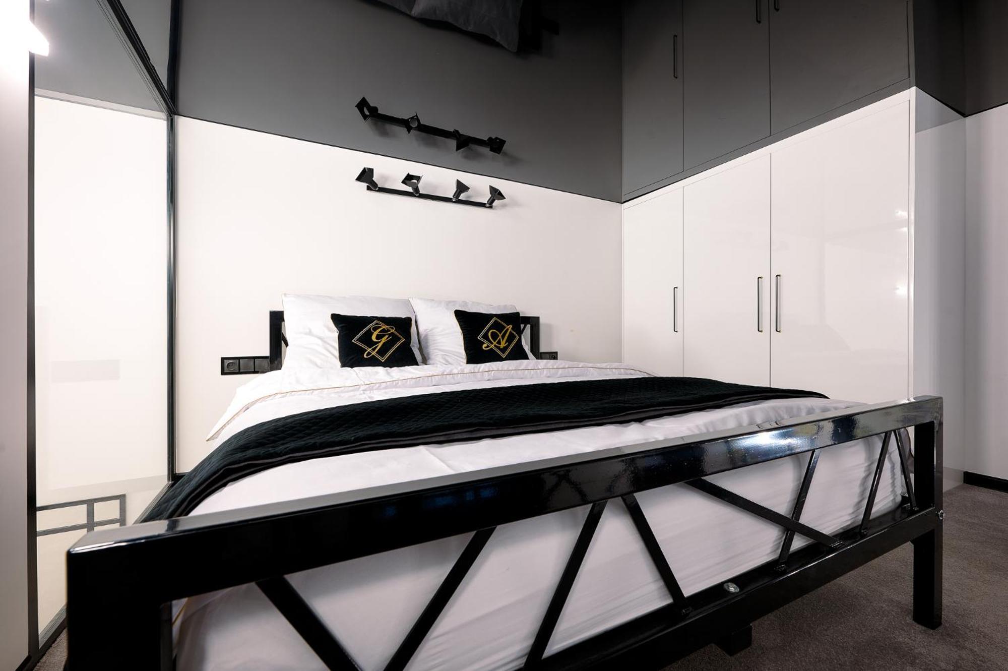 Loft Piotrkowska 37 Apartment Lodz  Ngoại thất bức ảnh